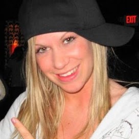 Sarah Wolfe Photo 21