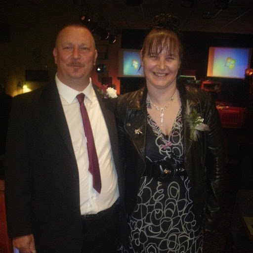 Karen Singleton Photo 26
