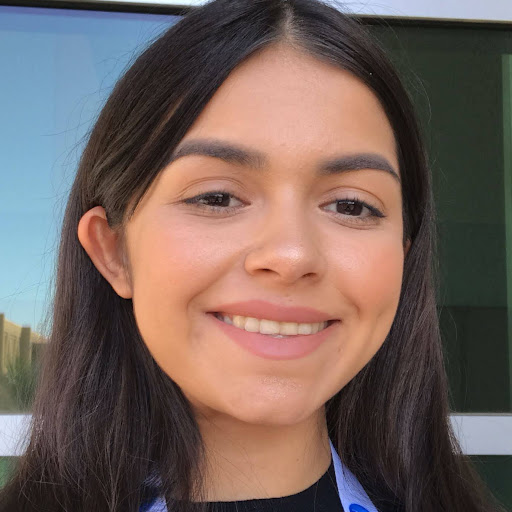 Lucy Robles Photo 32