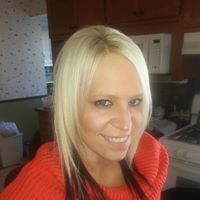 Jennifer Lindstrom Photo 13