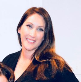 Erica Hayes Photo 22
