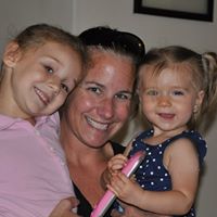 Lisa Devine Photo 31