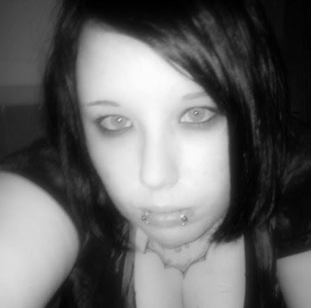 Katie Wright Photo 27