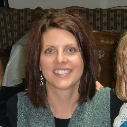 Yvonne Schuster Photo 7