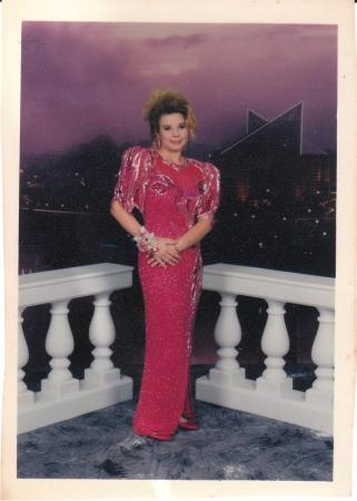 Lisa Campbell Photo 43
