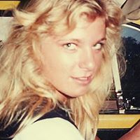 Angela Collier Photo 28