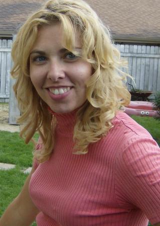 Jennifer Moyer Photo 34