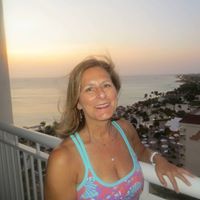 Sharon Zacharias Photo 7