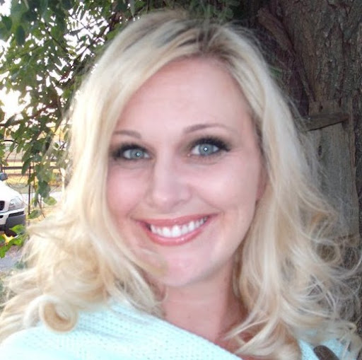 Angela Arnett Photo 25