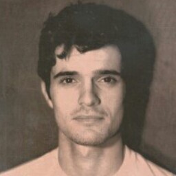 Aaron Lloyd Photo 33