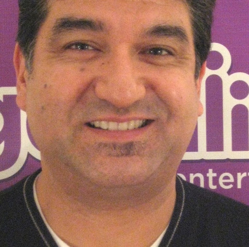 Robert Moreno Photo 41