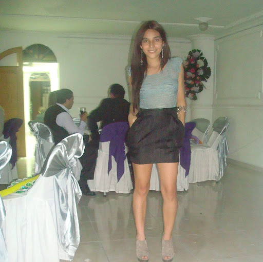 Susan Cardona Photo 28