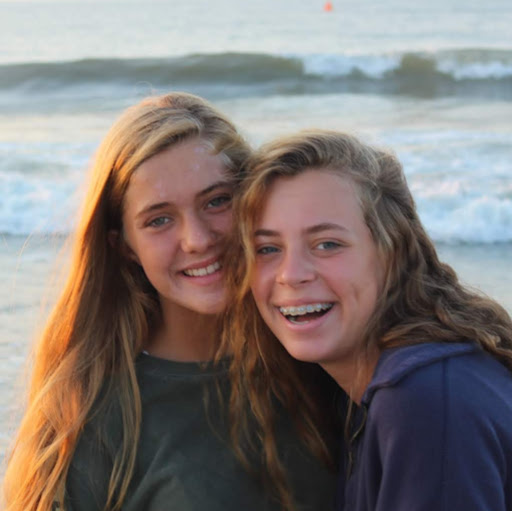 Anna Webb Photo 21