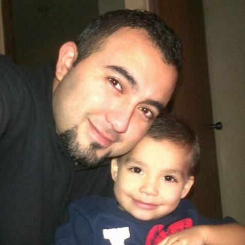 Kenneth Gomez Photo 36