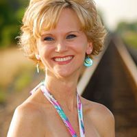 Lisa Horner Photo 10