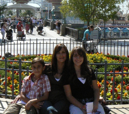 Michele Moore Photo 12