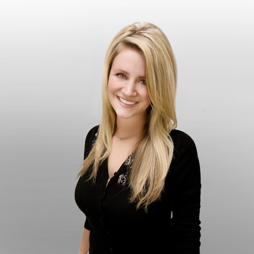 Sarah Cox Photo 55