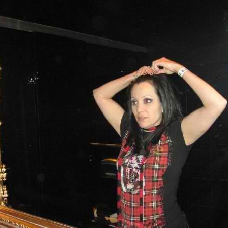 Kristen Weir Photo 28