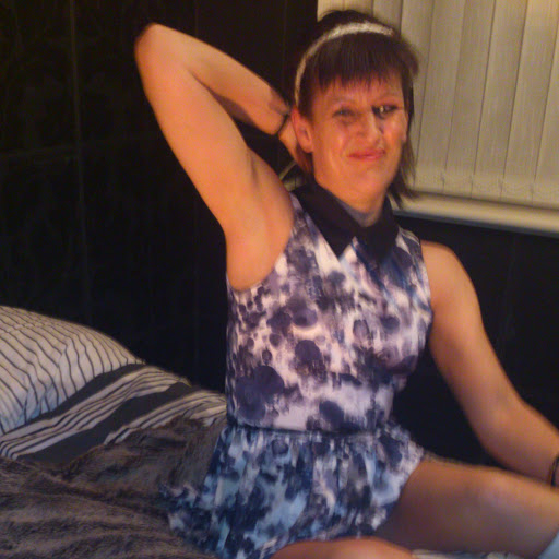 Angie Hill Photo 5