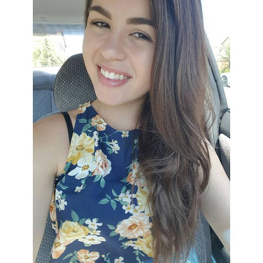 Jessica Sampson Photo 35