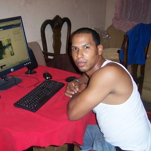 William Gonzalez Photo 35