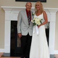 Carrie Newman Photo 16