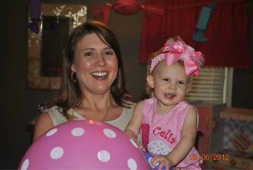 Kristin Cleveland Photo 27