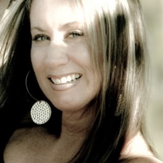 Jennifer Singleton Photo 33