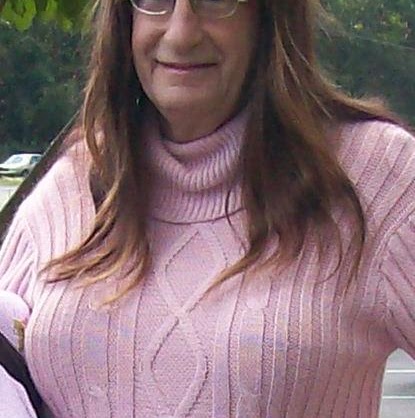 Valerie Mitchell Photo 29