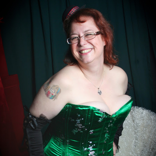 Michele James Photo 34