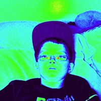 Logan Lester Photo 8