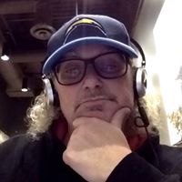 Timothy Kuhn Photo 15