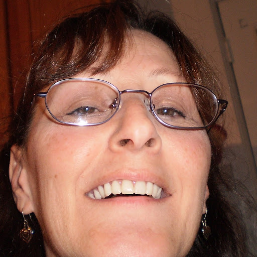 Dee Johnston Photo 26