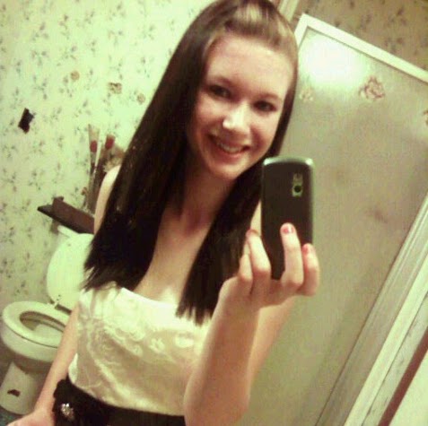 Nichole Wolf Photo 17