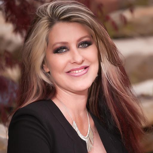 Michelle Harding Photo 41