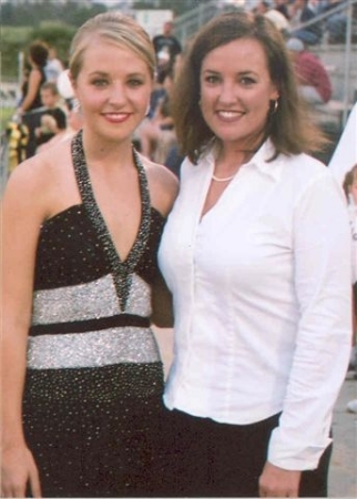Melody Cook Photo 9