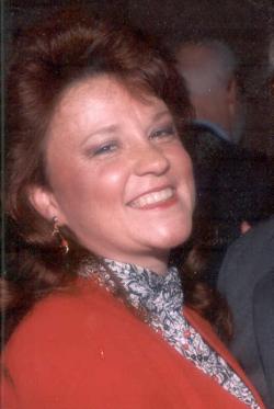 Julie Demasi Photo 3