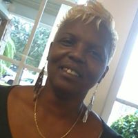 Carolyn Everett Photo 27