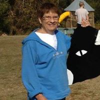 Jenny Caldwell Photo 30