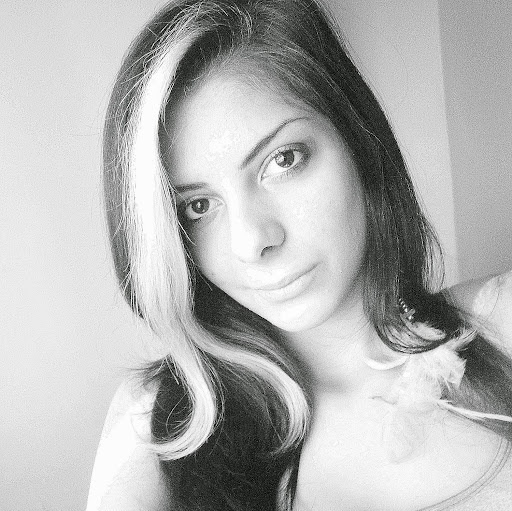 Lara Miranda Photo 34