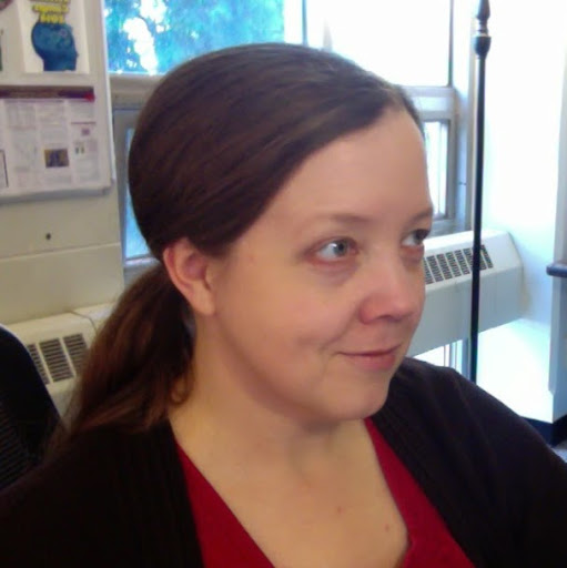 Julia Plummer Photo 11