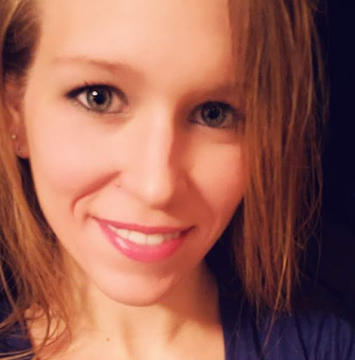 Kristin Larson Photo 32