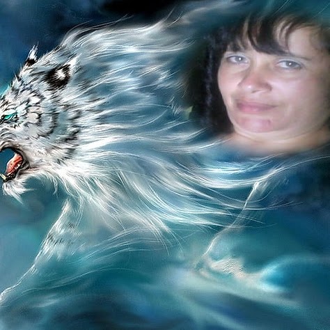 Gloria Villegas Photo 12