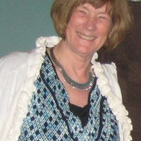 Rebecca Lind Photo 12