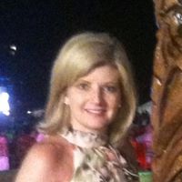 Suzi Reynolds Photo 9