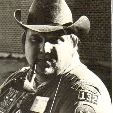 Allen Burton Photo 22