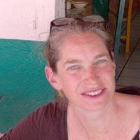 Alison Mayer Photo 8