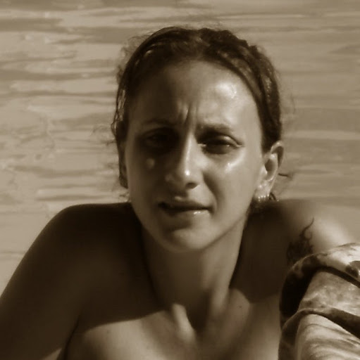 Caroline Parisi Photo 5