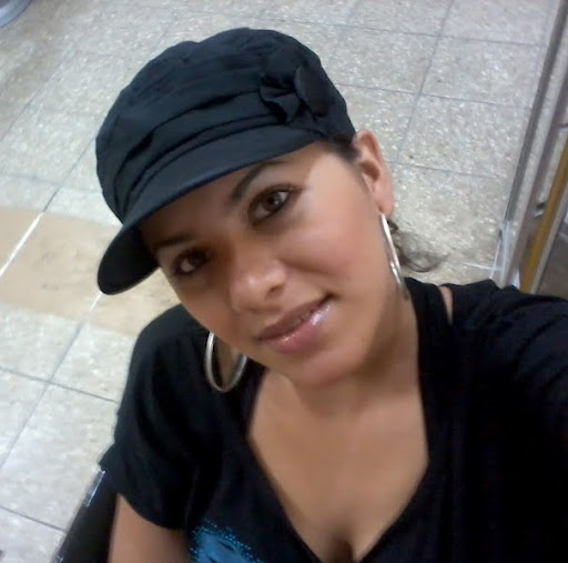 Kelly Jimenez Photo 46