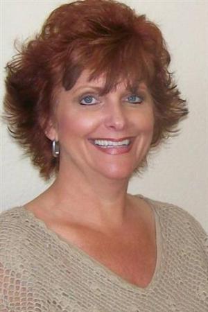 Pamela Jones Photo 22